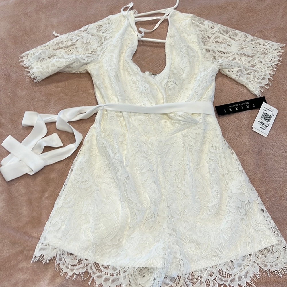 NWT romper juniors size s